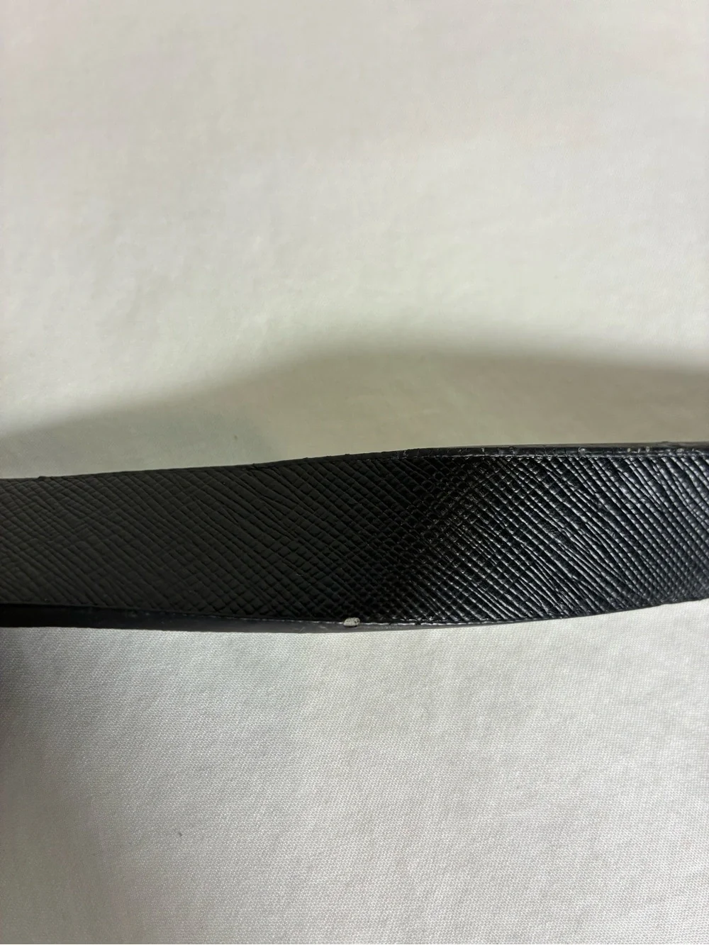 Juicy Couture Womens belt Sz L Black Textured faux leather with Gold Buckle